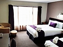 Auckland Airport Kiwi Hotel - Featured Image