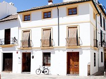 Las Casas del Potro - Featured Image