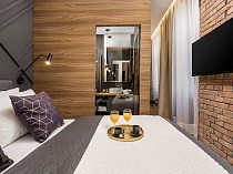Number 1 Deluxe Apartments - Featured Image